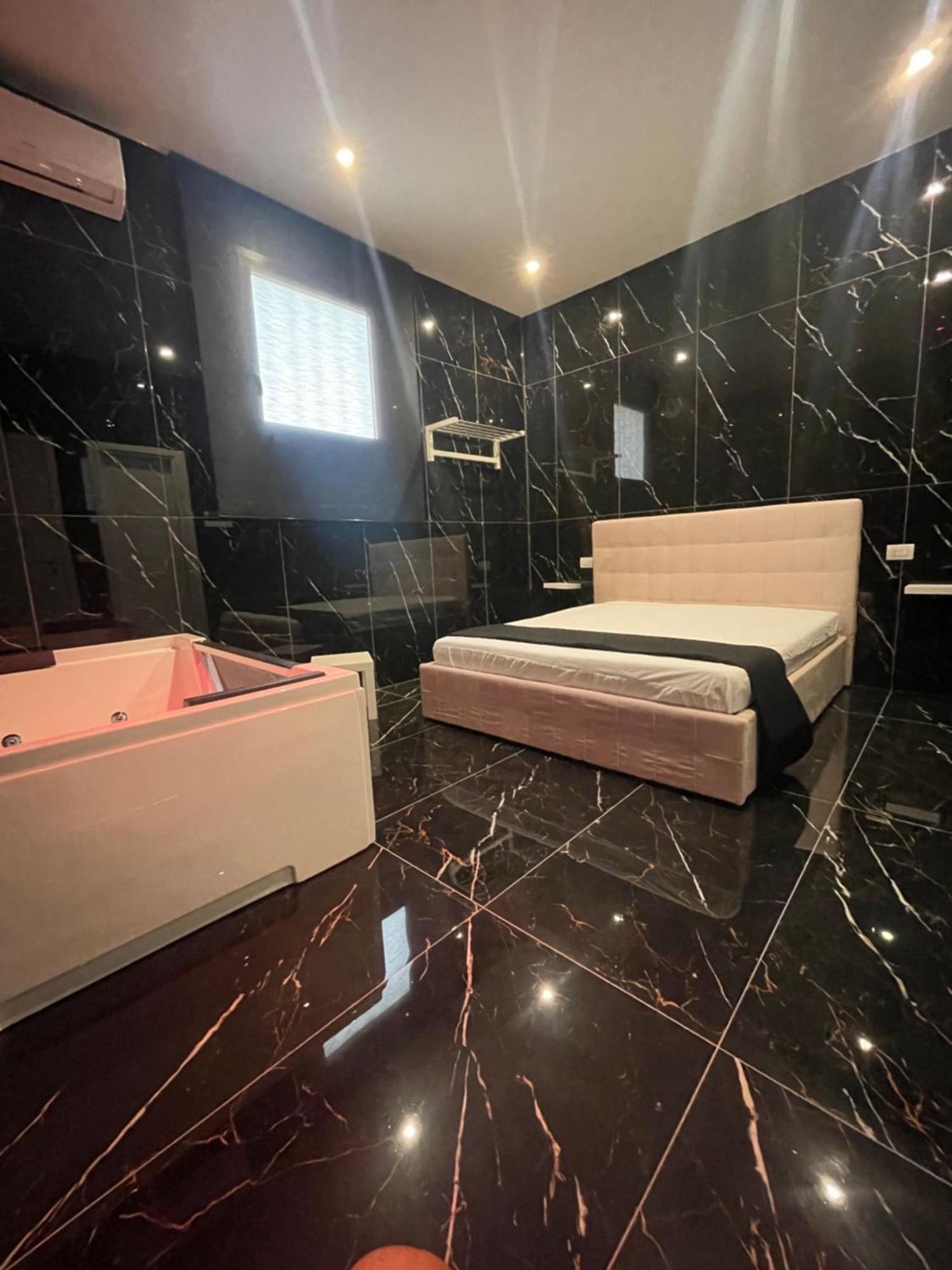 Life Hotel Casalnuovo di Napoli Kültér fotó